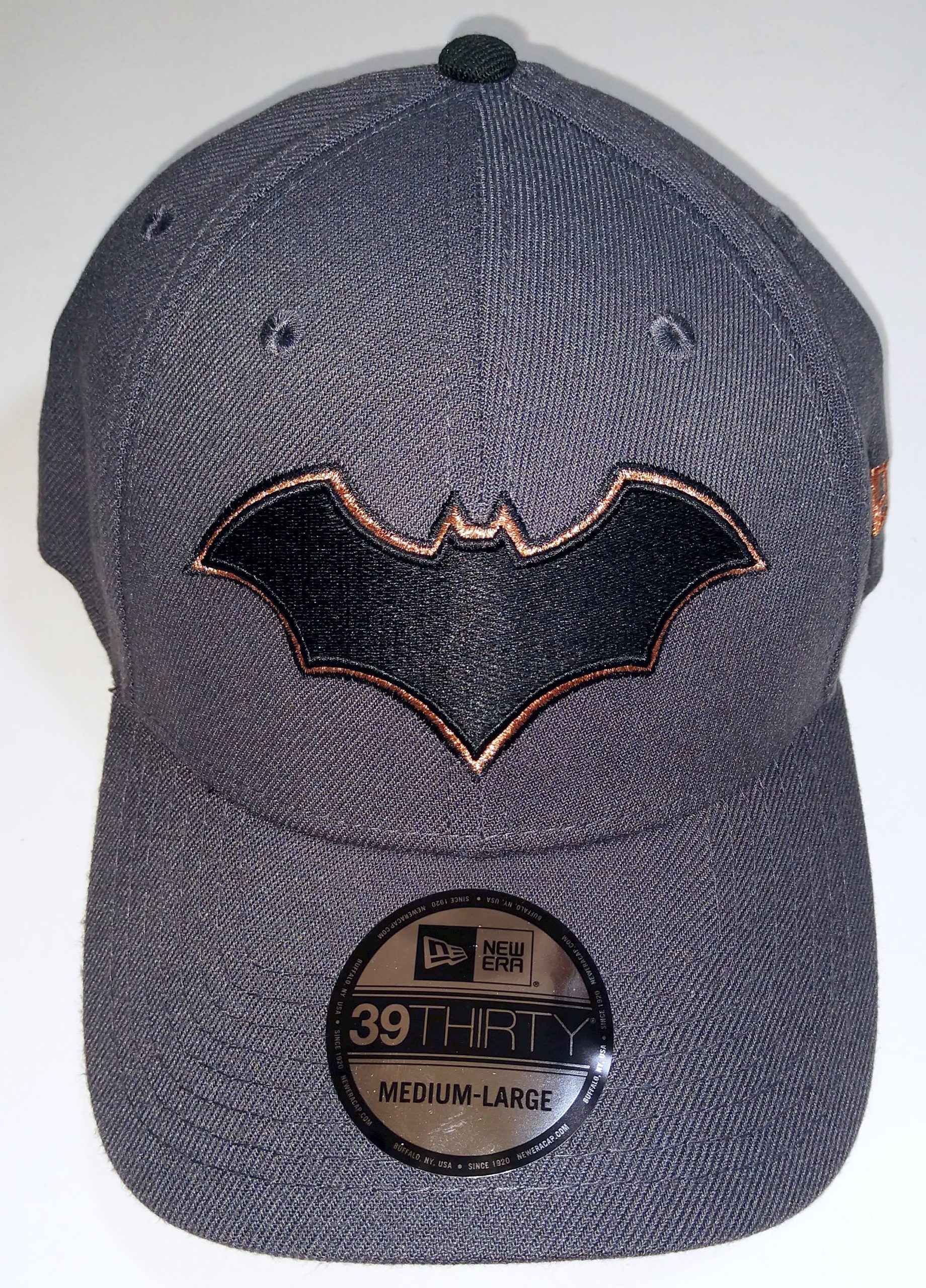 DC Comics Batman Rebirth Symbol PX 3930 FlexFit Cap Hat M/L – New! –  Imagine That! Comics