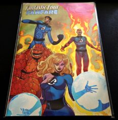 Fantastic Four Fanfare #1 Pichelli Foil Variant (Marvel, 2025) NM